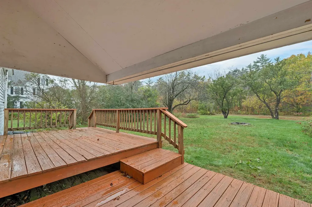 317 Nh Route 25 Warren NH 03279