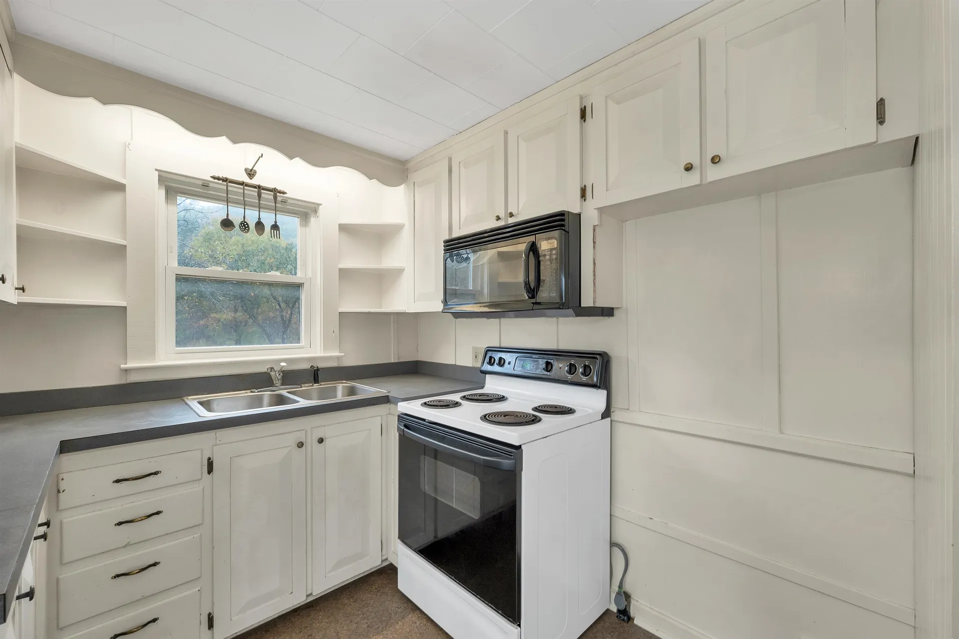 317 Nh Route 25 Warren NH 03279