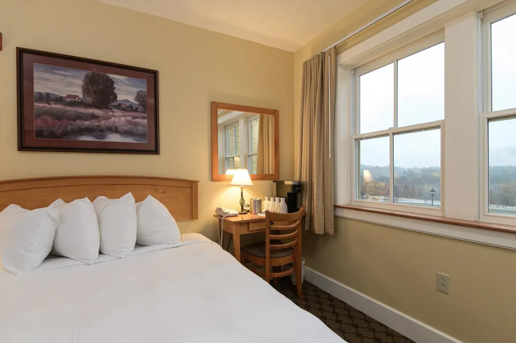 254/256 Qtr. I Jackson Gore Inn Ludlow VT 05149