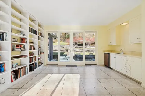 33 Mountain Avenue Woodstock VT 05091