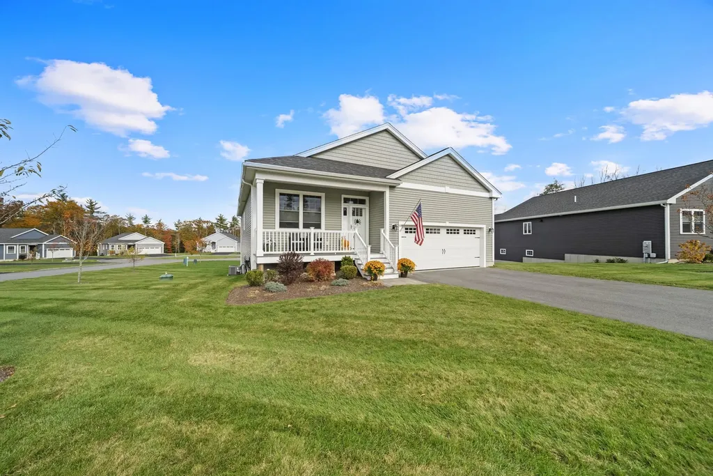 50 Blackstone Drive Raymond NH 03077