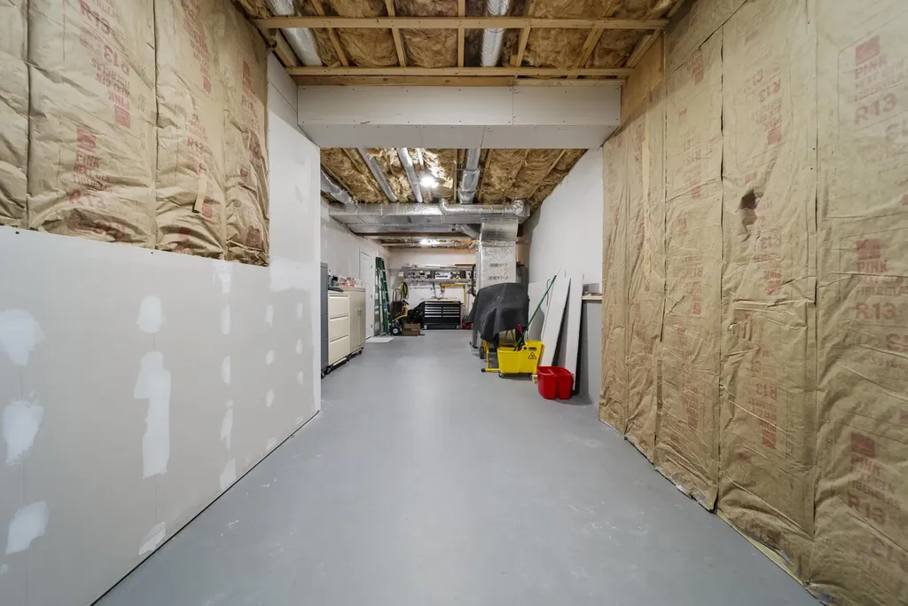 50 Blackstone Drive Raymond NH 03077