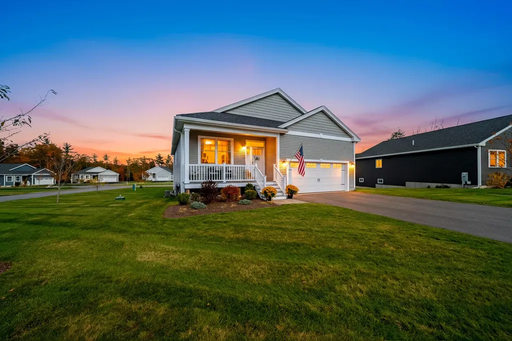 50 Blackstone Drive Raymond NH 03077