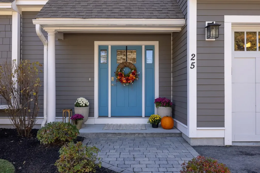 25 Mangrove Street Portsmouth NH 03801