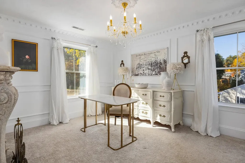 25 Mangrove Street Portsmouth NH 03801