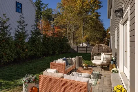 25 Mangrove Street Portsmouth NH 03801