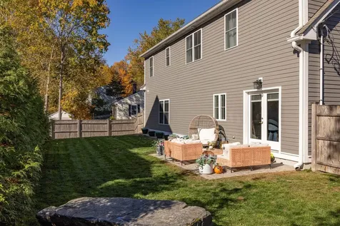 25 Mangrove Street Portsmouth NH 03801