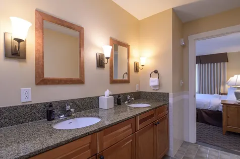 617/619 Qtr. I Adams House Ludlow VT 05149