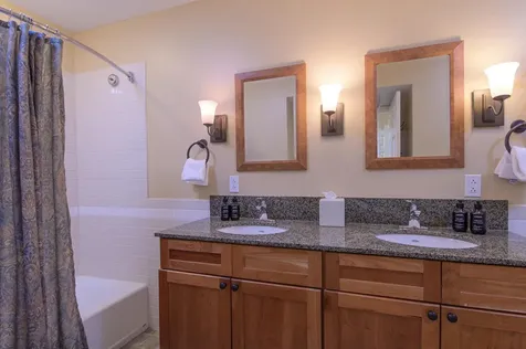 617/619 Qtr. I Adams House Ludlow VT 05149