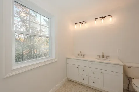97 Tate Road Gilford NH 03249
