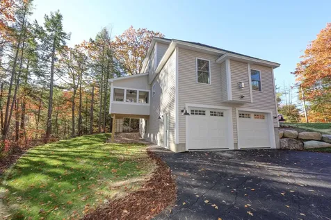 97 Tate Road Gilford NH 03249