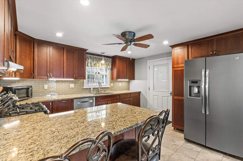 24 Deerwood Drive Amherst NH 03031