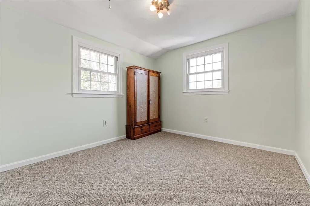 24 Deerwood Drive Amherst NH 03031