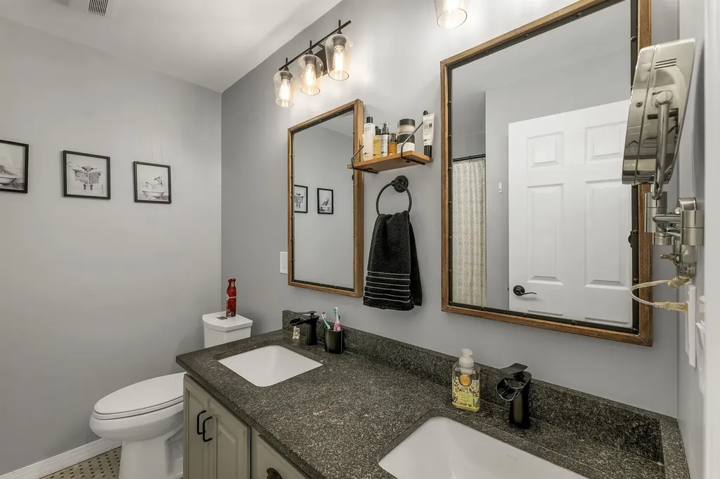 31 B Shadowbrook Drive Hudson NH 03051