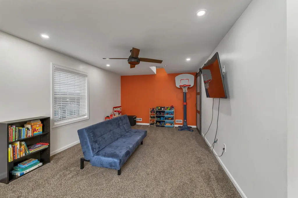 31 B Shadowbrook Drive Hudson NH 03051