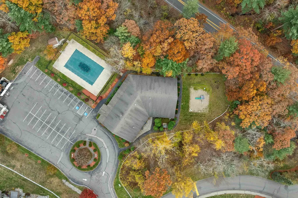 31 B Shadowbrook Drive Hudson NH 03051