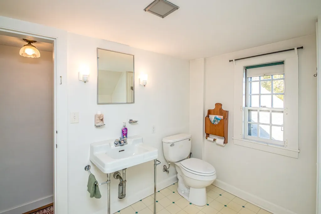 49 Deer Hill Road Tamworth NH 03817