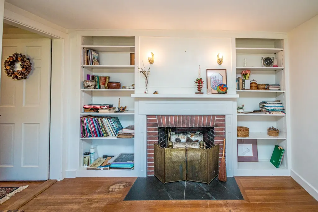 49 Deer Hill Road Tamworth NH 03817