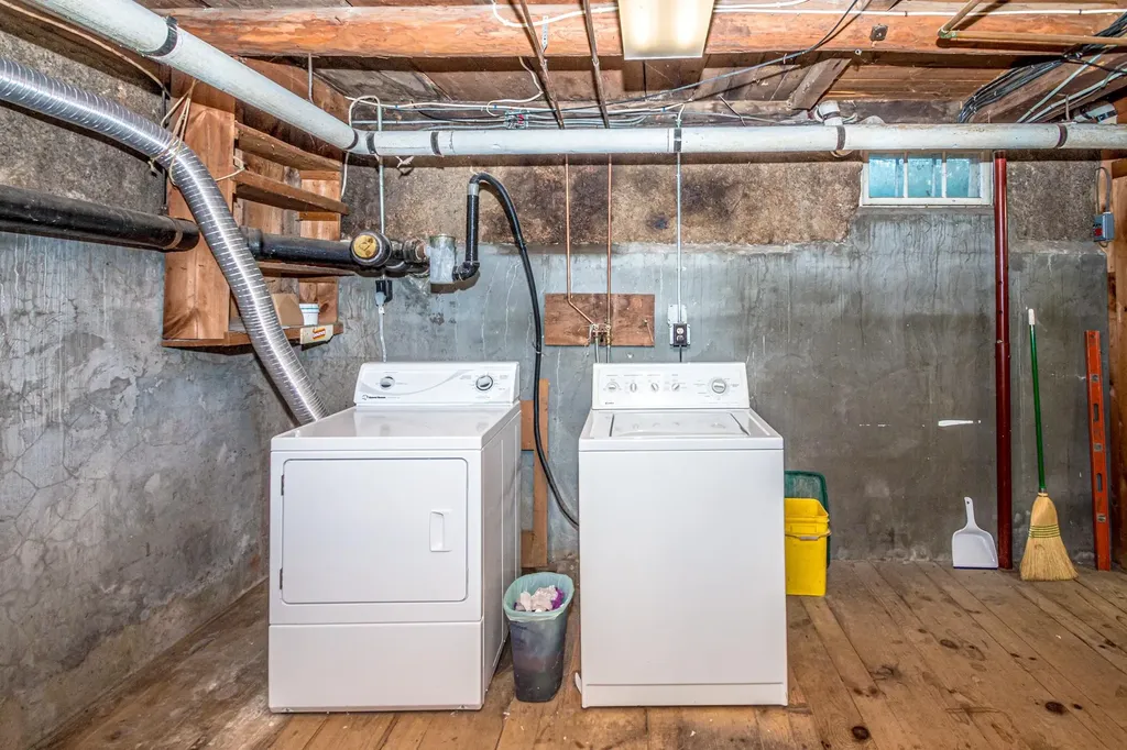 49 Deer Hill Road Tamworth NH 03817