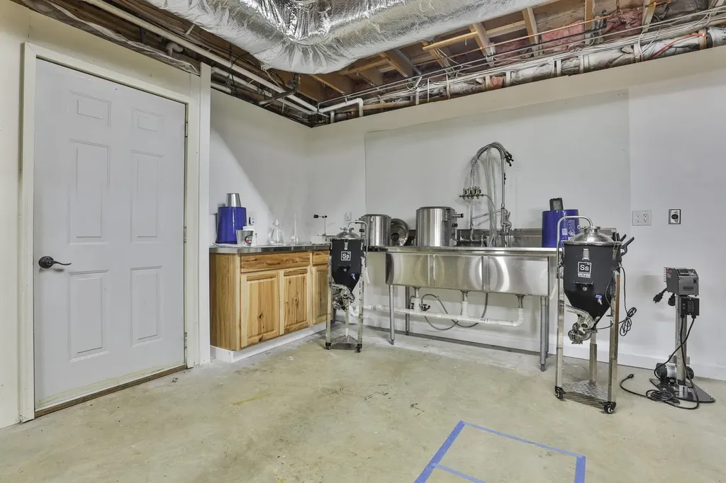 80 Wendover Way Bedford NH 03110