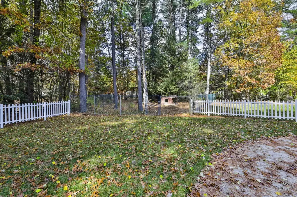 80 Wendover Way Bedford NH 03110