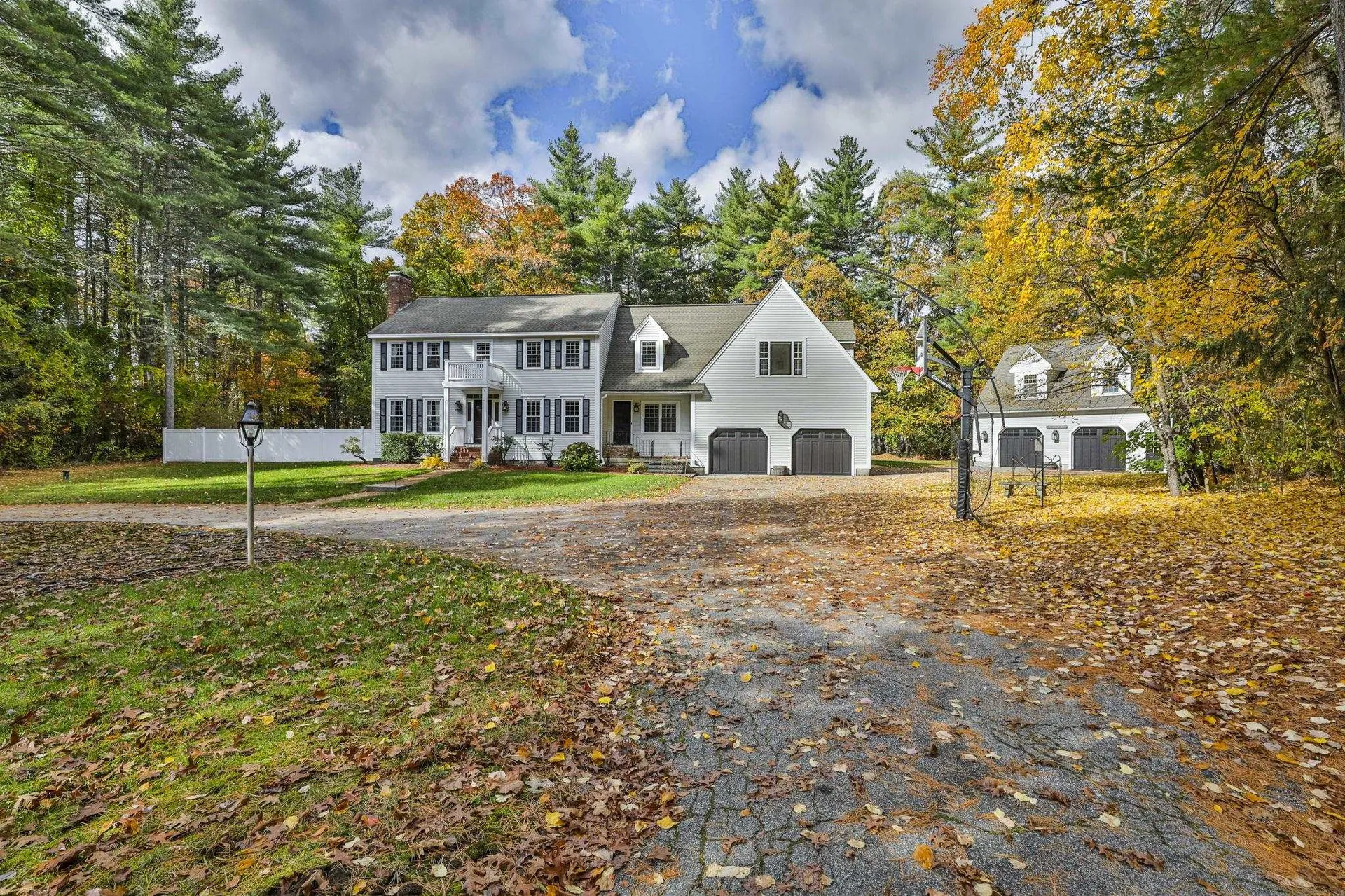 80 Wendover Way Bedford NH 03110