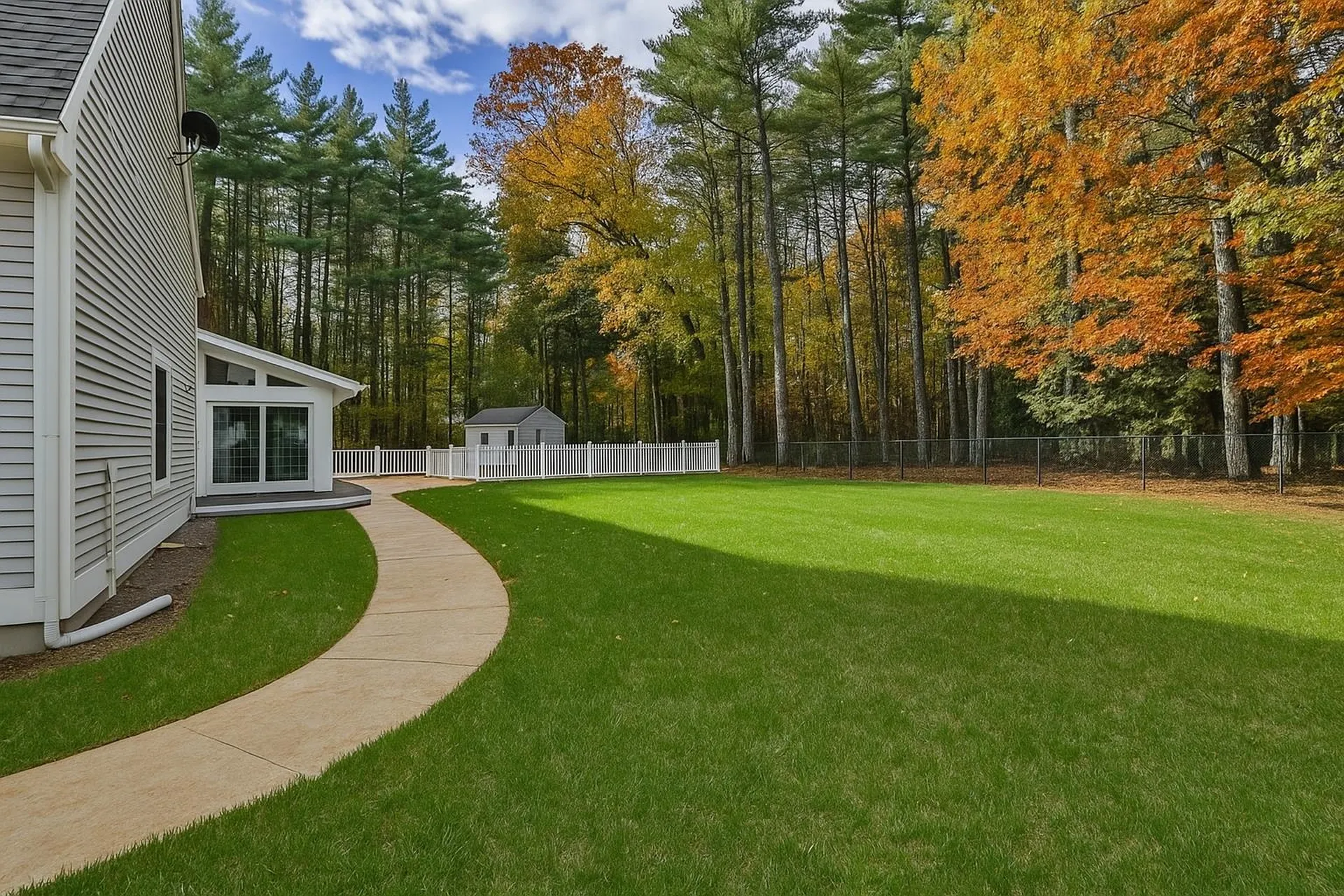 80 Wendover Way Bedford NH 03110