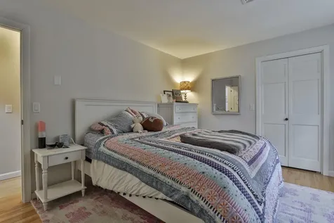 80 Wendover Way Bedford NH 03110