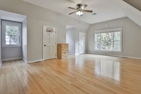 80 Wendover Way Bedford NH 03110