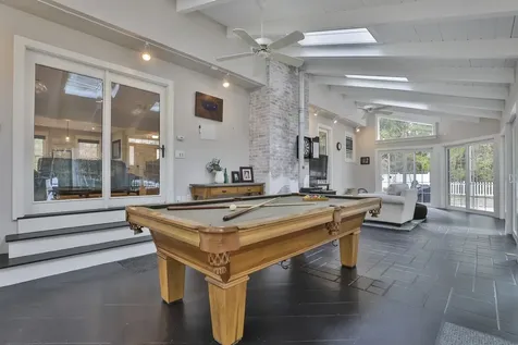 80 Wendover Way Bedford NH 03110