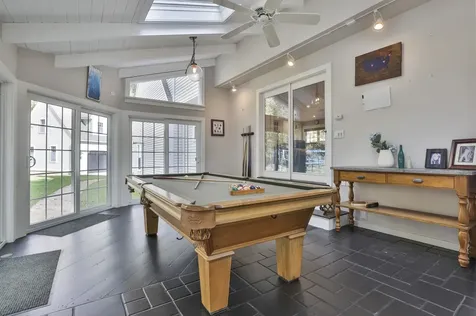 80 Wendover Way Bedford NH 03110