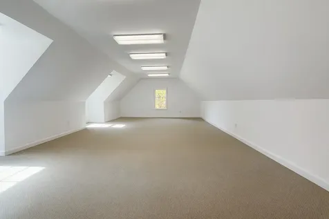 80 Wendover Way Bedford NH 03110