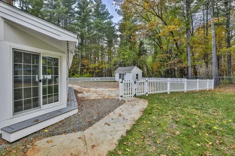 80 Wendover Way Bedford NH 03110