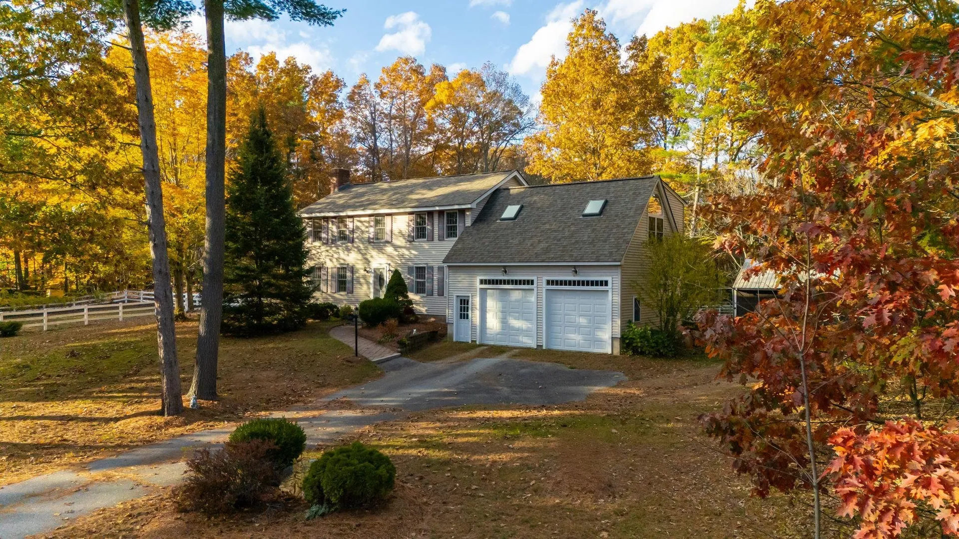27 Arabian Way Chester NH 03036