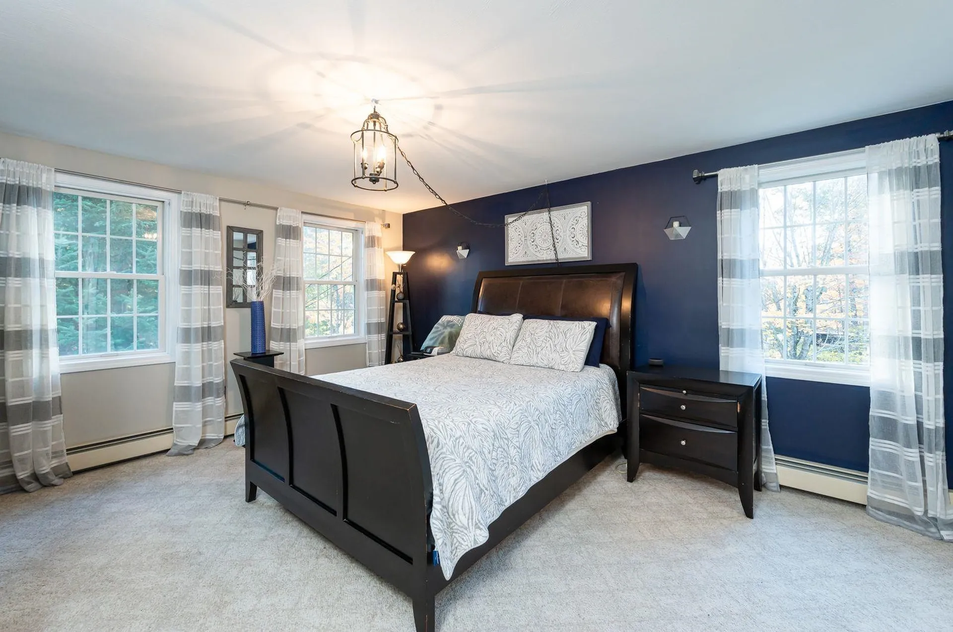 27 Arabian Way Chester NH 03036