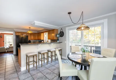 27 Arabian Way Chester NH 03036