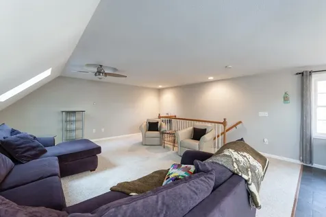 27 Arabian Way Chester NH 03036