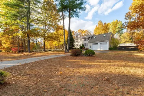 27 Arabian Way Chester NH 03036