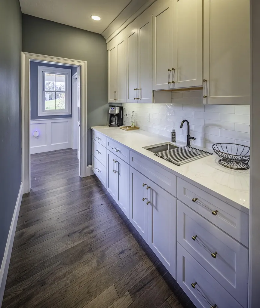 6 Shipwright Way Newington NH 03801