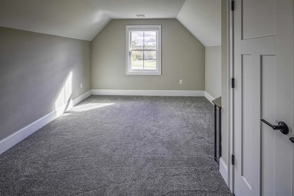 6 Shipwright Way Newington NH 03801