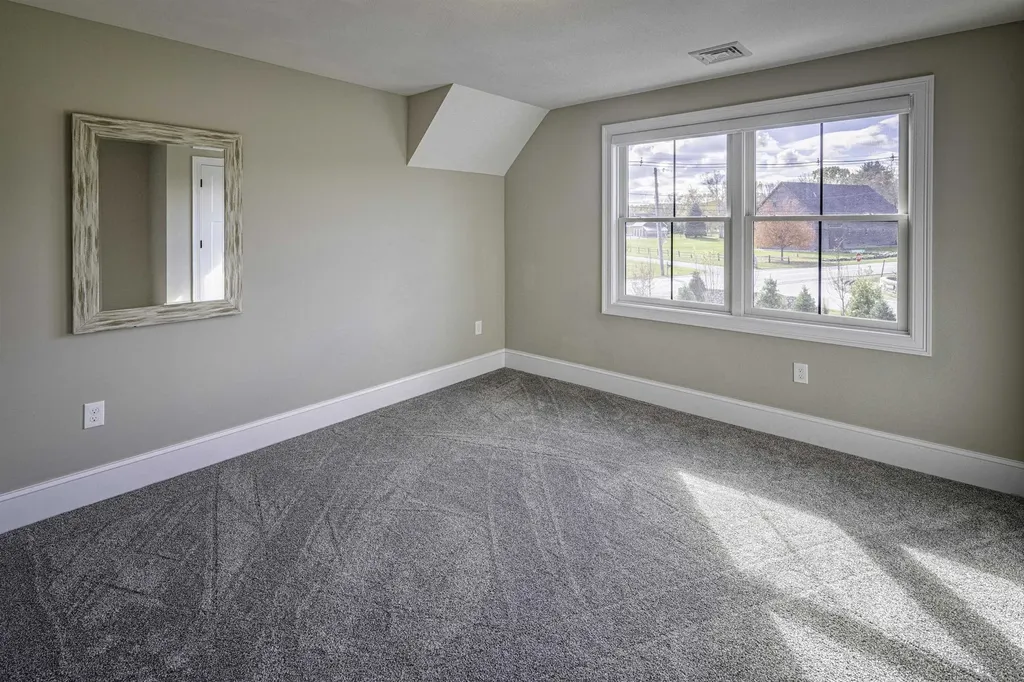 6 Shipwright Way Newington NH 03801