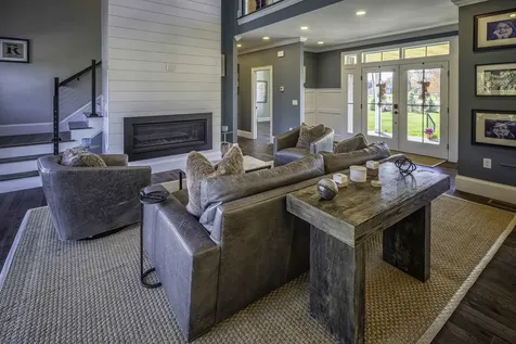 6 Shipwright Way Newington NH 03801