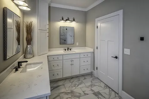 6 Shipwright Way Newington NH 03801