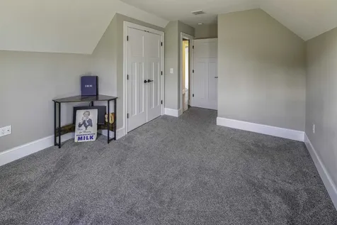 6 Shipwright Way Newington NH 03801