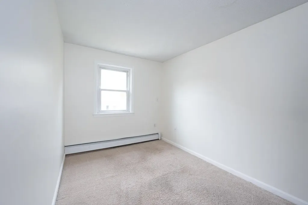 31L South Avenue Derry NH 03038