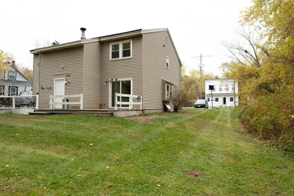 31L South Avenue Derry NH 03038