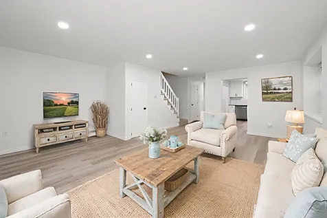 31L South Avenue Derry NH 03038