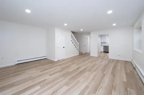 31L South Avenue Derry NH 03038