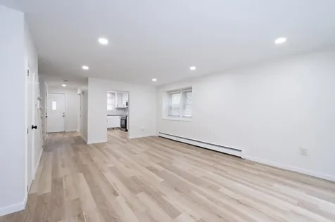 31L South Avenue Derry NH 03038