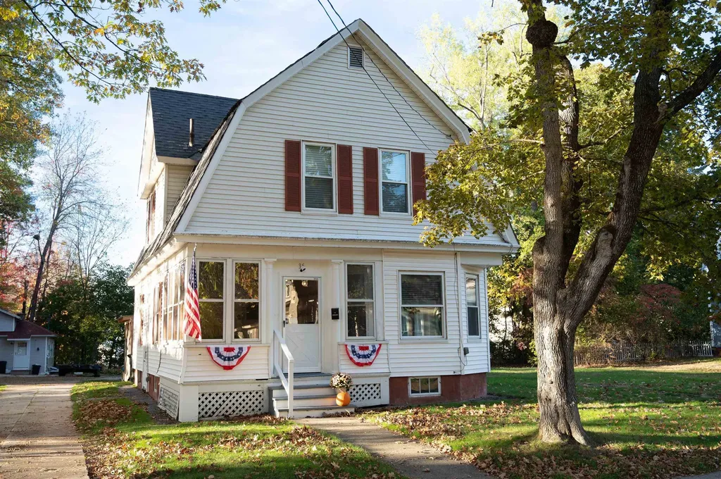 35 Woodland Street Claremont NH 03743